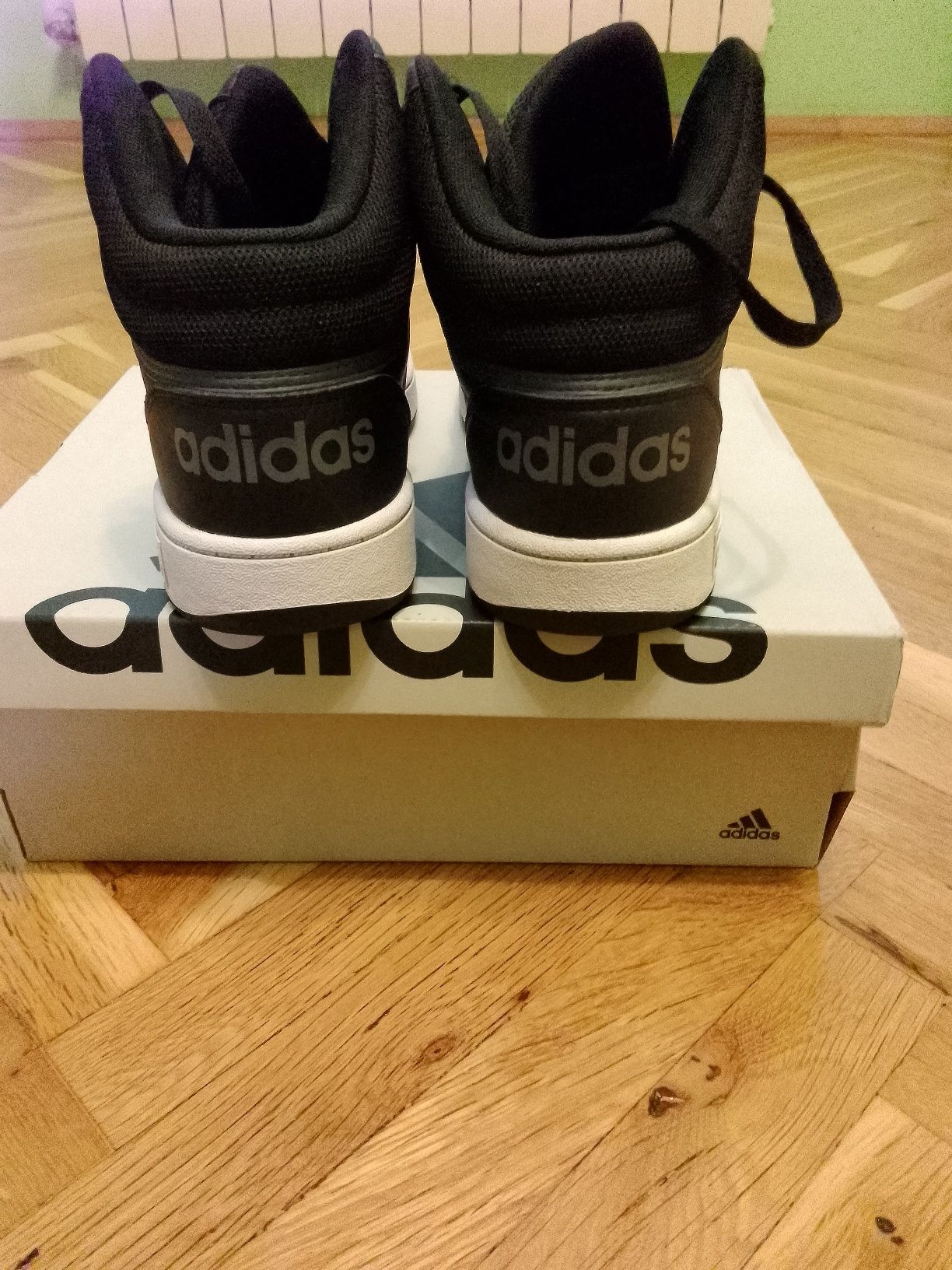 Спортни обувки Adidas