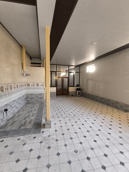 Продается участок с домом в городе Янгиюле.