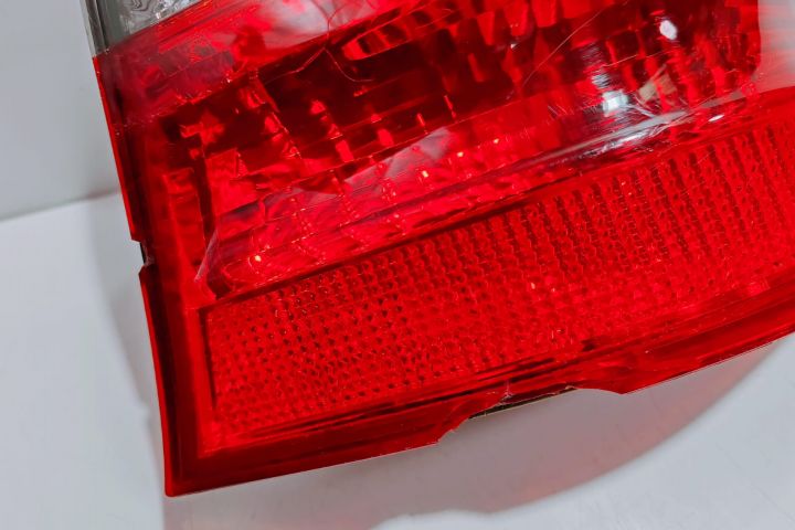 Stop dreapta cu mic defect 084401955RF Mercedes-Benz E-Class W211/S21