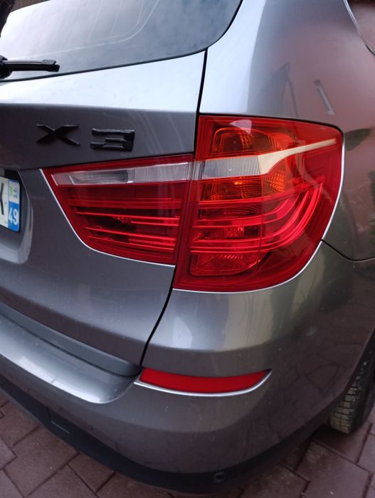 Vînd stop  dreapta stânga  complet aripă haion BMW X3 f25
