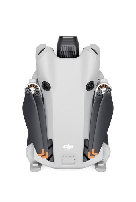 Vand drona dji mini 4 pro cu asigurare valabila pe 1 an