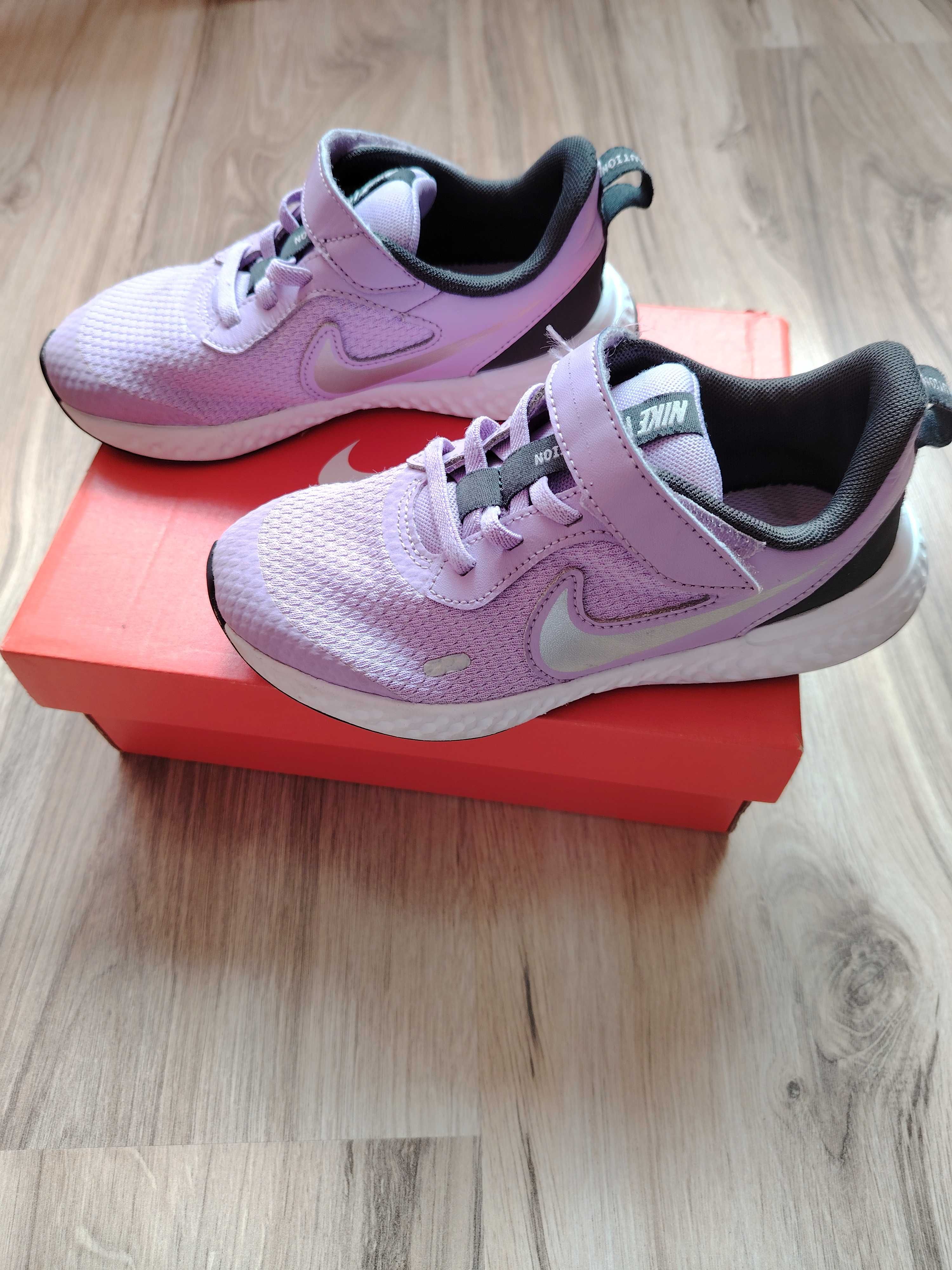 Детски маратонки NIKE
