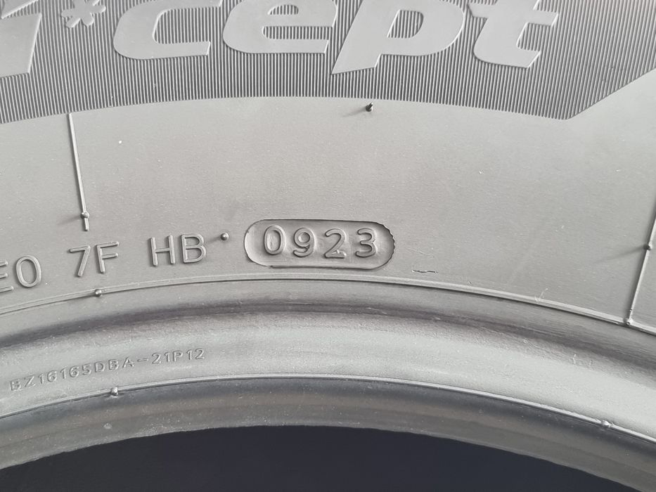 "Dot 23" 215/70/16 Hankook 2Броя: 160лв 6.5мм