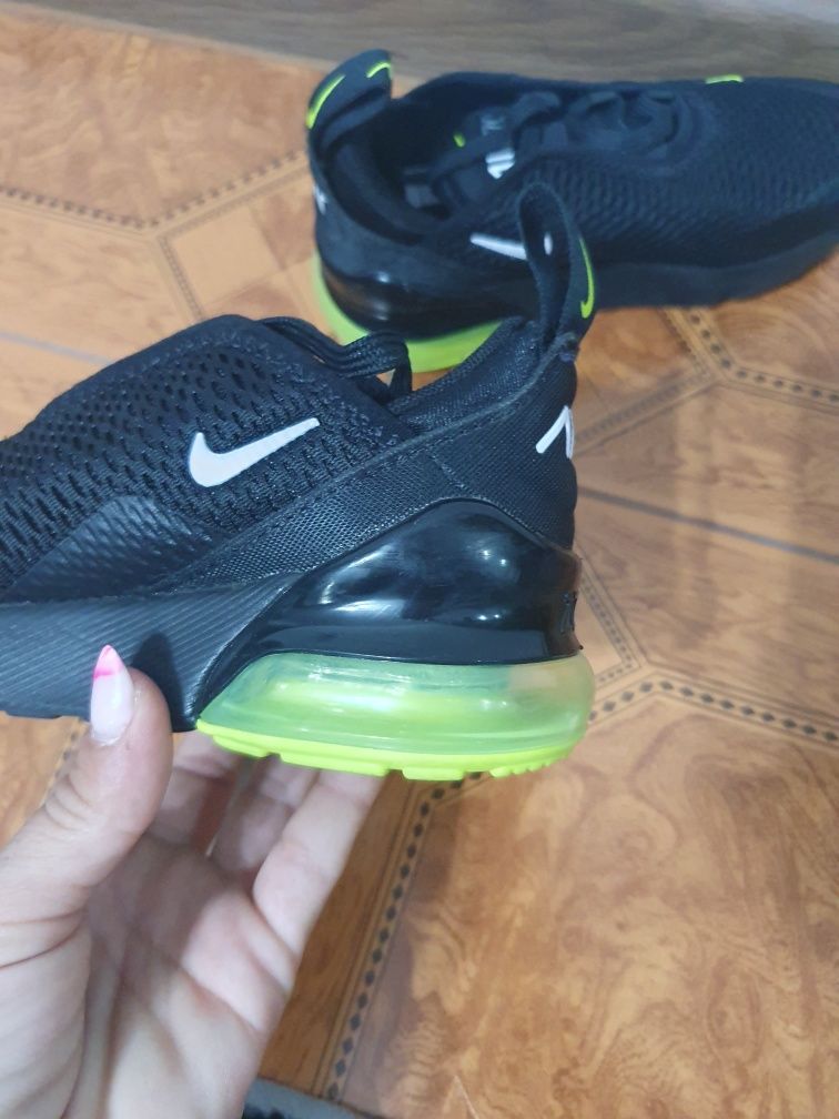 Детски маратонки Nike Air Max 270