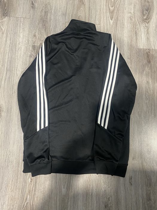 Adidas гронище с етикет Л размер