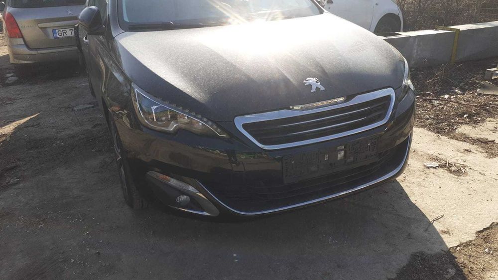 Usa stanga fata Peugeot 308 an 2014-