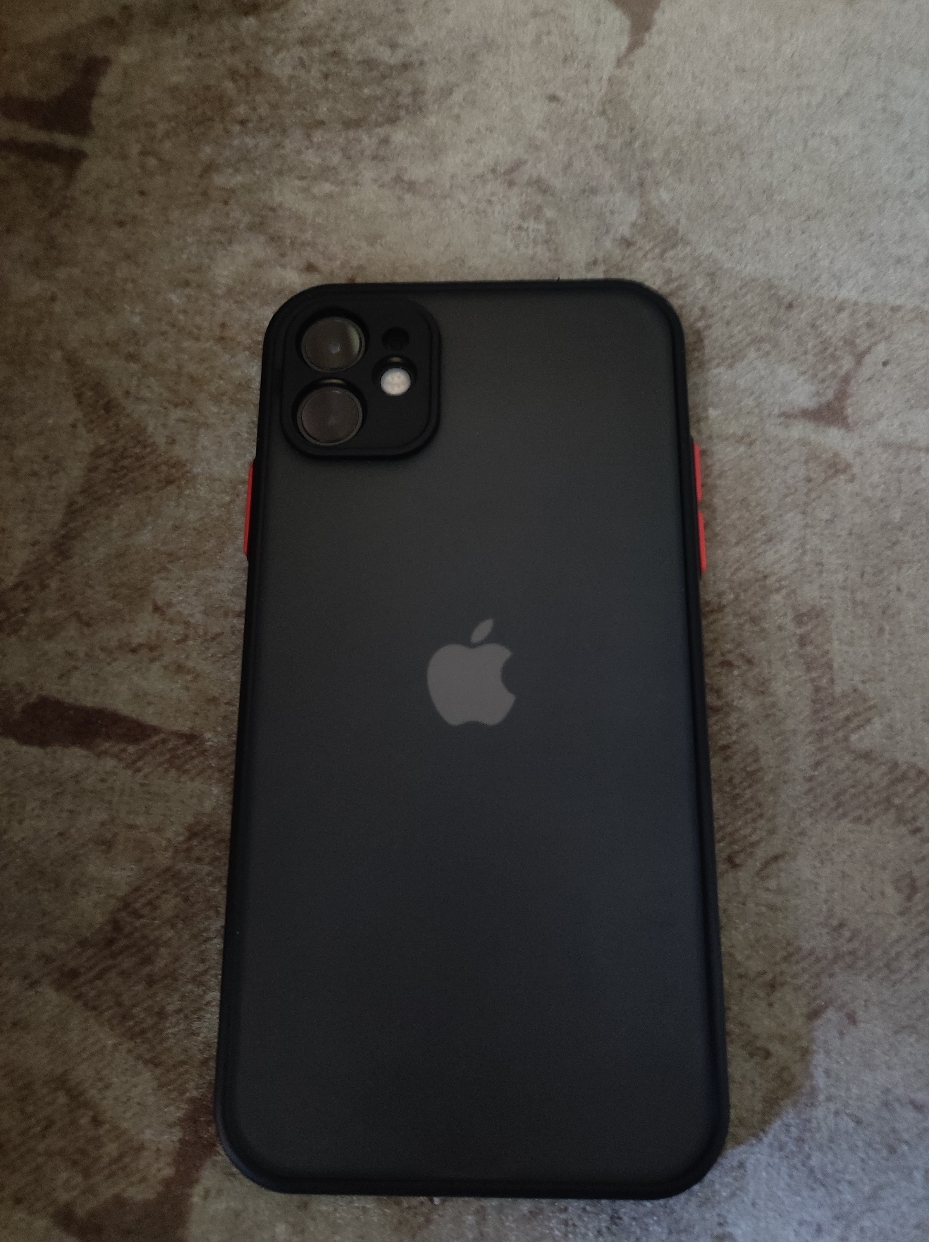 Продам Iphone 11