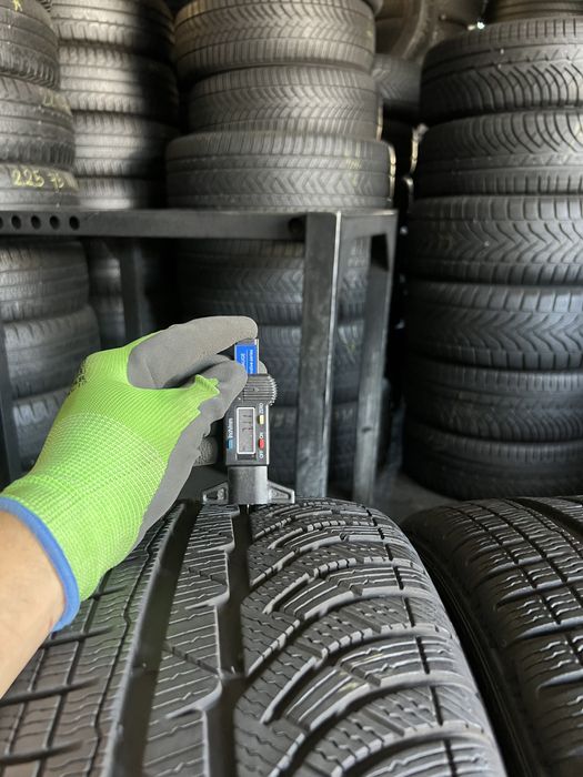 4 anvelope de iarna 225/45/18 Michelin 6.5-7 mm!