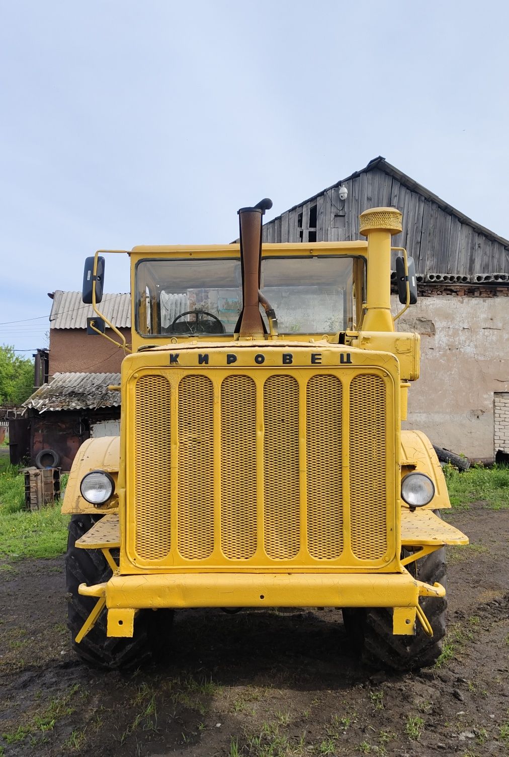 Продам К700 трактор