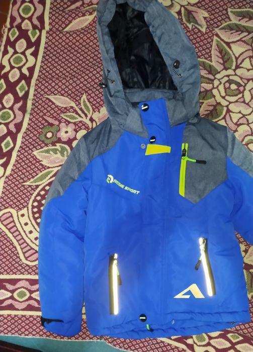 Зимняя куртка на мальчика