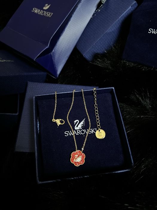Колие  Swarovski.