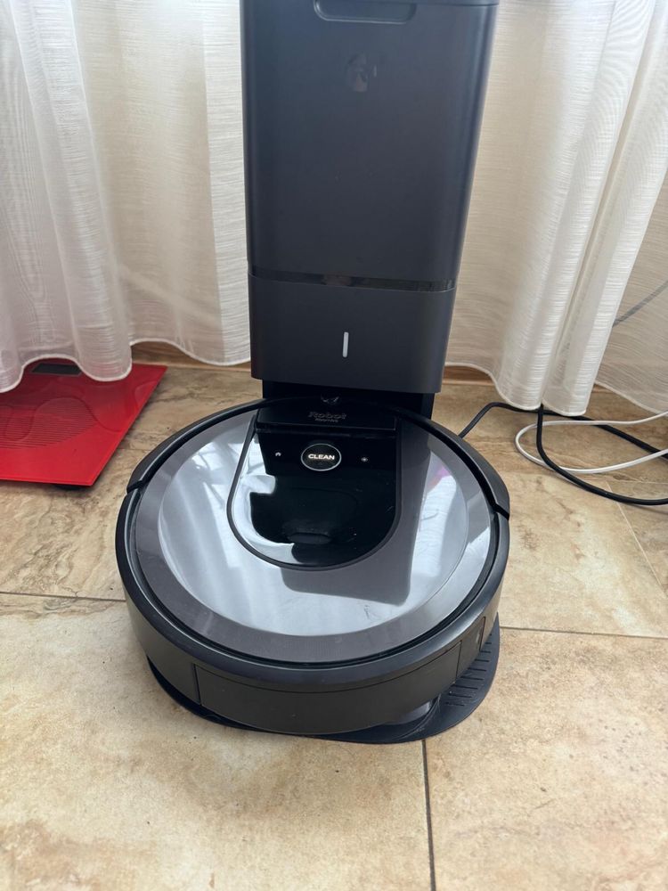 iRobot Roomba i7+ Robot Aspirator