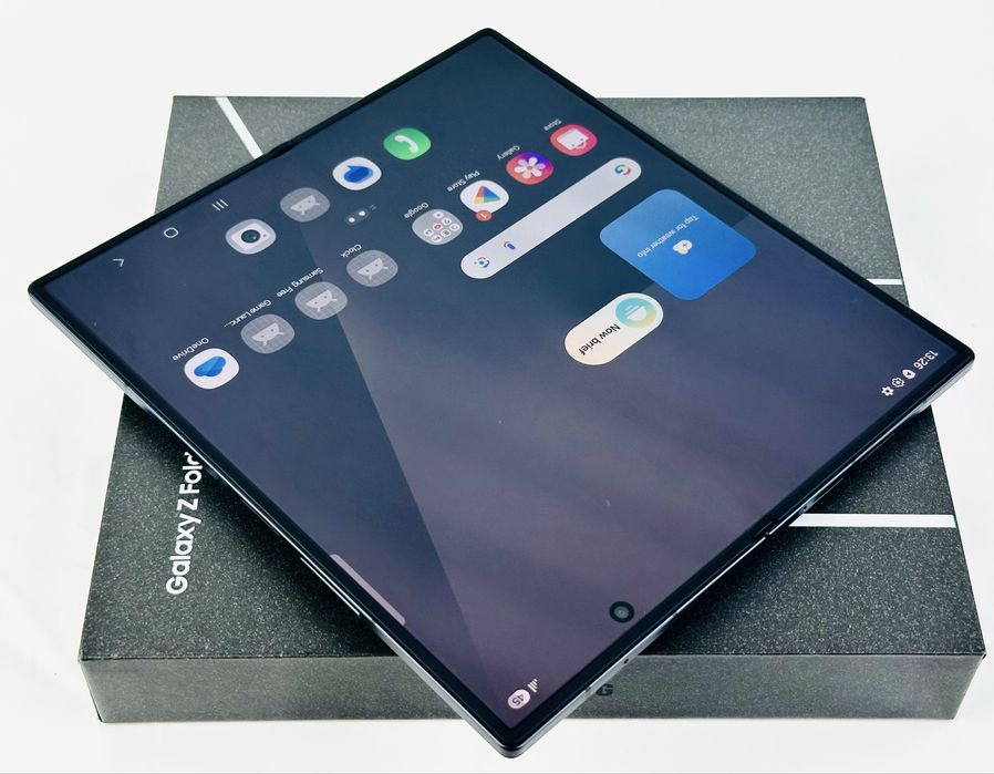 НОВ! Samsung Galaxy Z Fold 7 5G 512GB 12RAM Jetblack 2г. Гаранция!