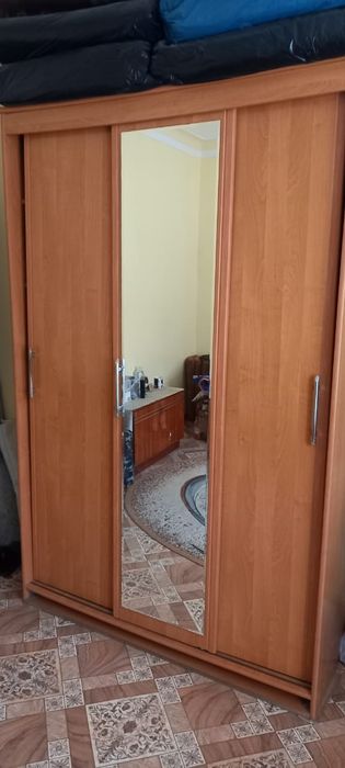 Продам Шкаф-купе