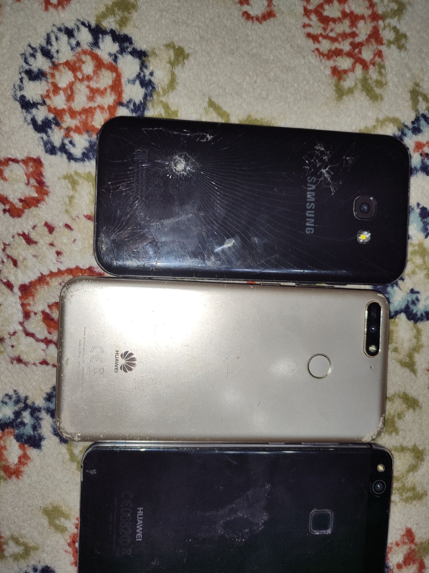 Продам сломанные телефоны
