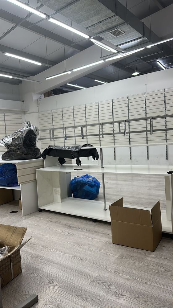 Продам бу витриную полку для обуви