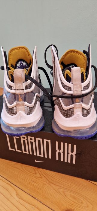 Nike lebron 19. 41 номер. Баскетболни маратонки
