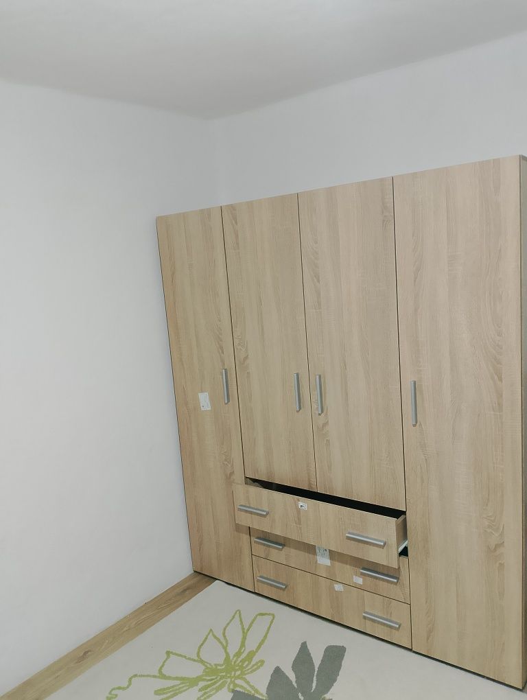 Montator mobilier sector 123456 comode dresing birou București și zone