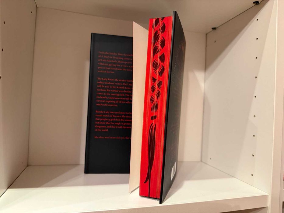 Lady MacbetH - ново ексклузивно издание   на waterstones с автограф