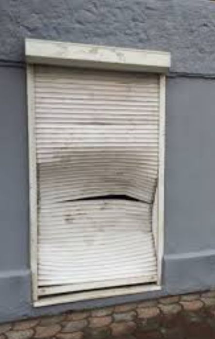 Ремонт рольставни. Ремонт ролставни. Ремонт защитных жалюзи.