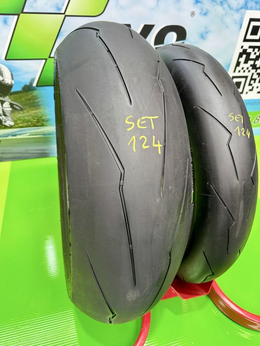 Set Anvelope Moto 120 70 17 si 200 55 17 Pirelli 2023 Semislick set124