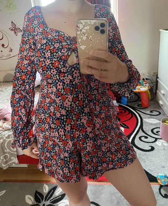 Salopeta de vara inflorata marime M sau L noua femei vascoza