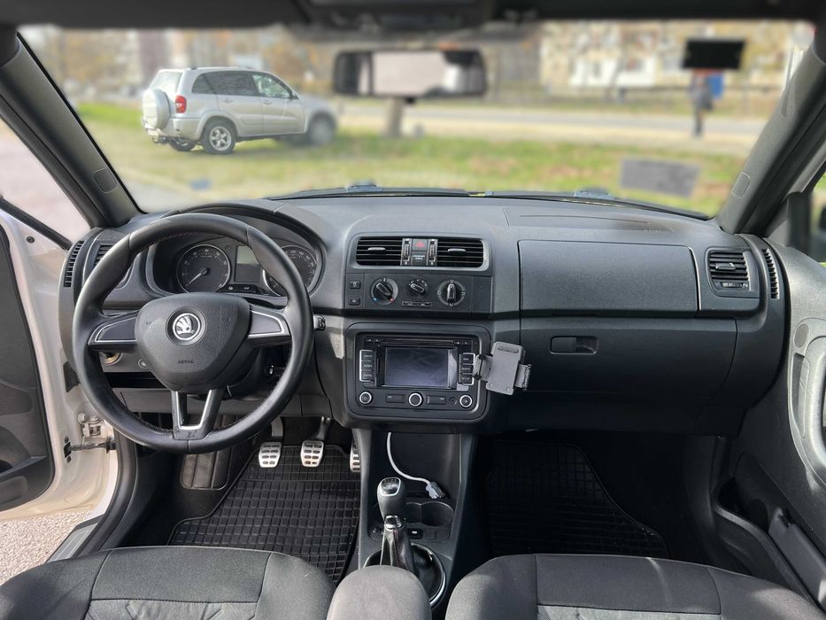 Шкода Фабия – такси  , много поддържана и напълно готова за работа.