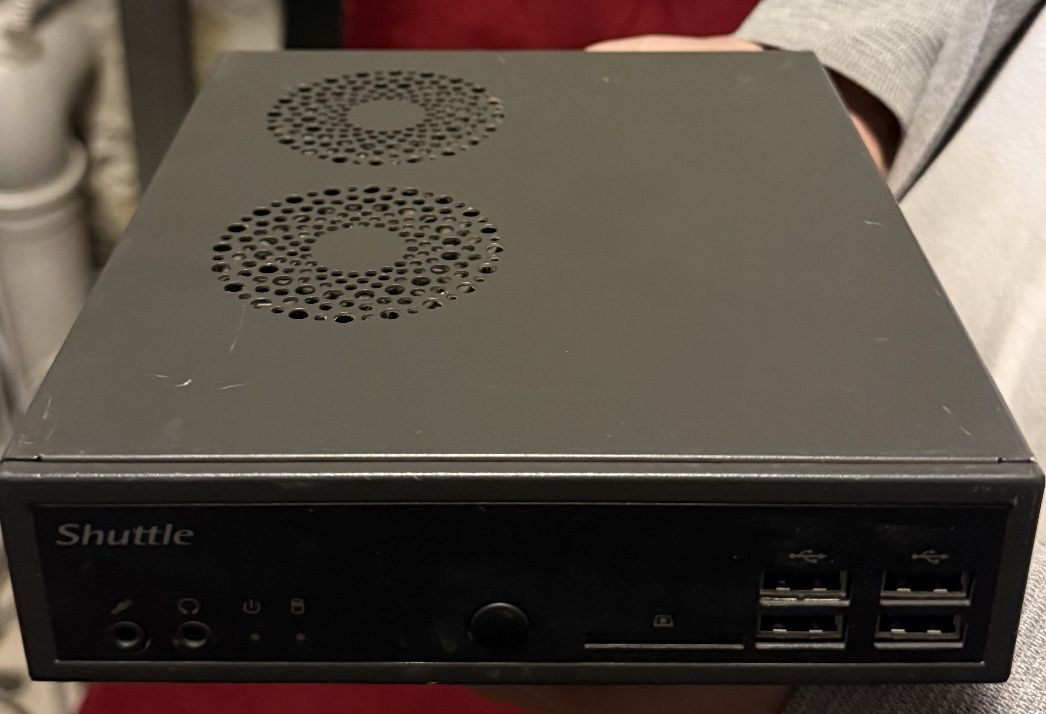Тонкий клиент Shuttle DS 81D