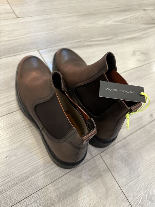 Ghete  Ambitious barbati 45 noi cu eticheta