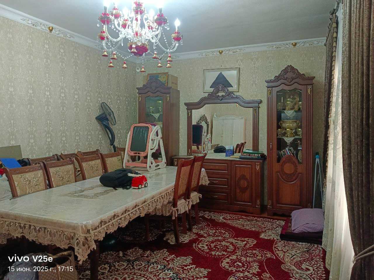 Olmazor tumani Moyqo'rg'onda uy sotiladi