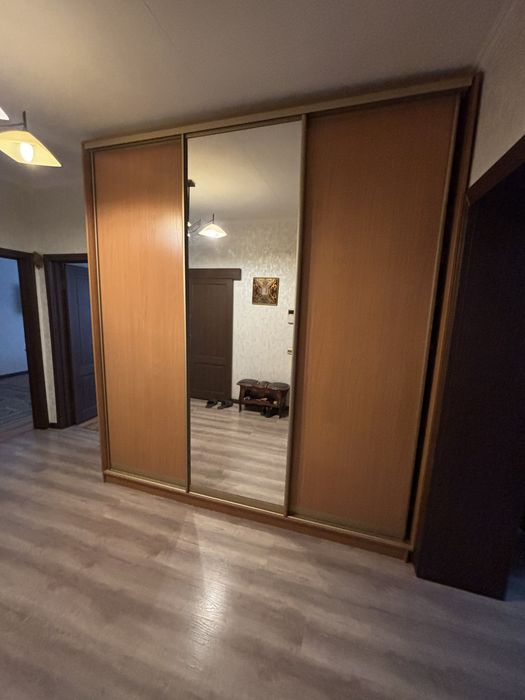 Продам шкаф купе