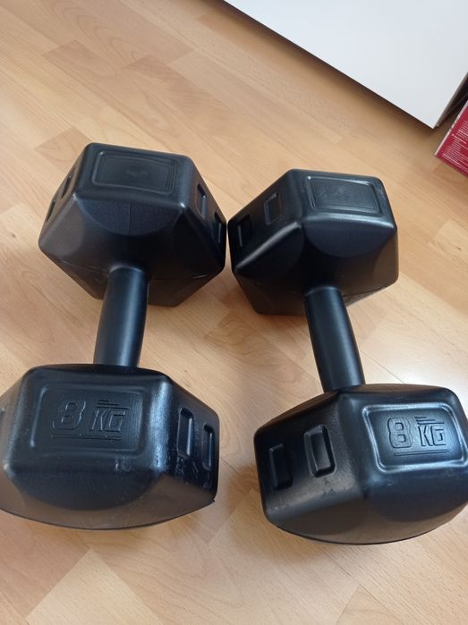 Set gantere hexagonale, 2 x 8kg
2 x 8 KG