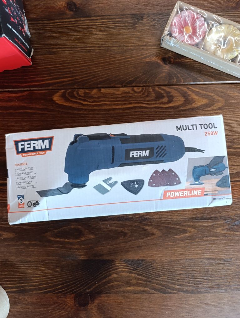 Чисто нов мултифункционален инструмент FERM 250W с 5 приставки