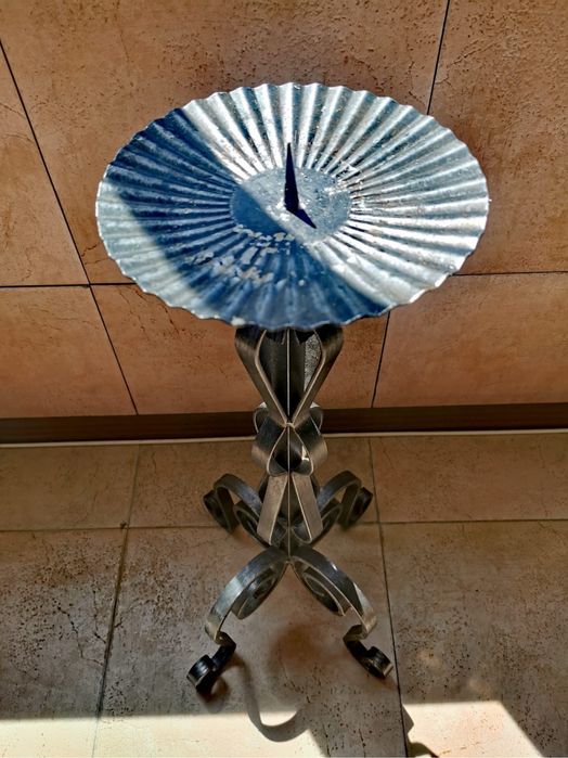 Антикварен Голям масивен свещник ковано желязо