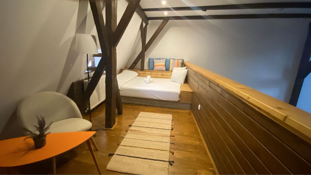 Apartament dragut in sibiu centru gara parcare 1 2 cam mansarda hotel