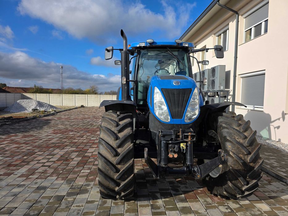 Tractor New Holland T7030