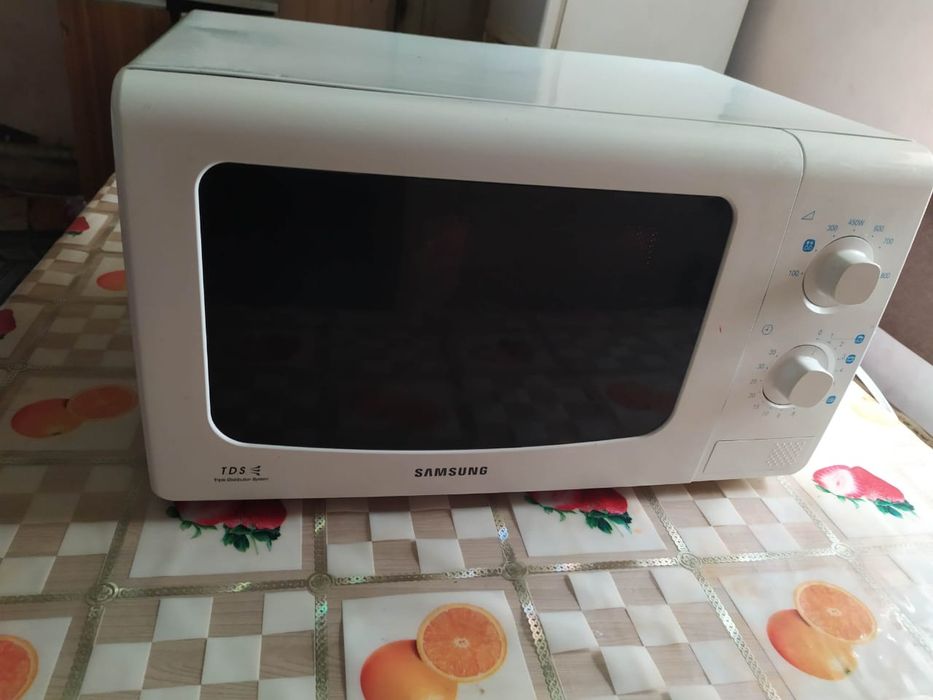 Микроволновая печь микроволновка
