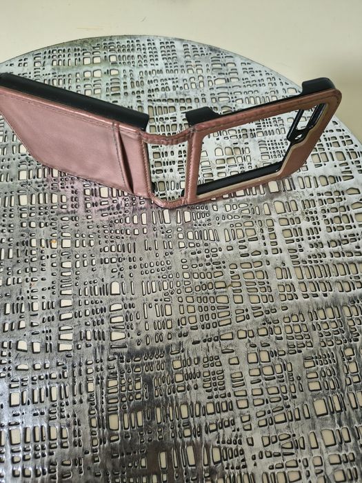Husă Samsung z flip 5 piele și plastic cauciucat