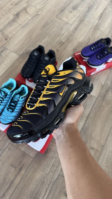 Nike Tn Air Max Plus Sundial Orange URGENT