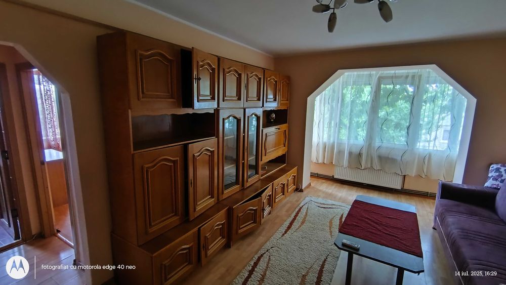 Închiriez apt 2 camere strada Stefan Luchian botosani