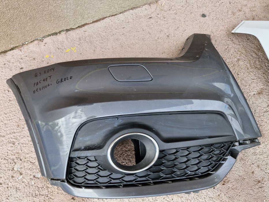 Bara fata laterala cu grila Audi Q3 originala 2011-2014