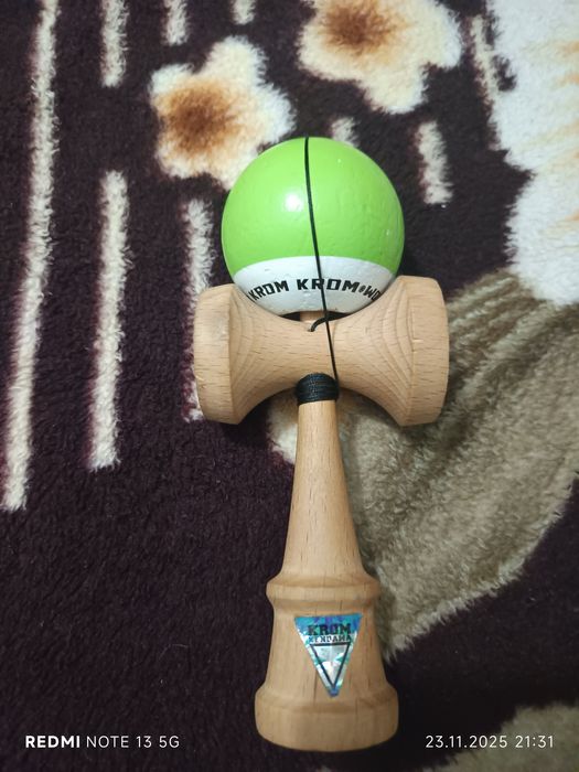 Se vand kendame copii