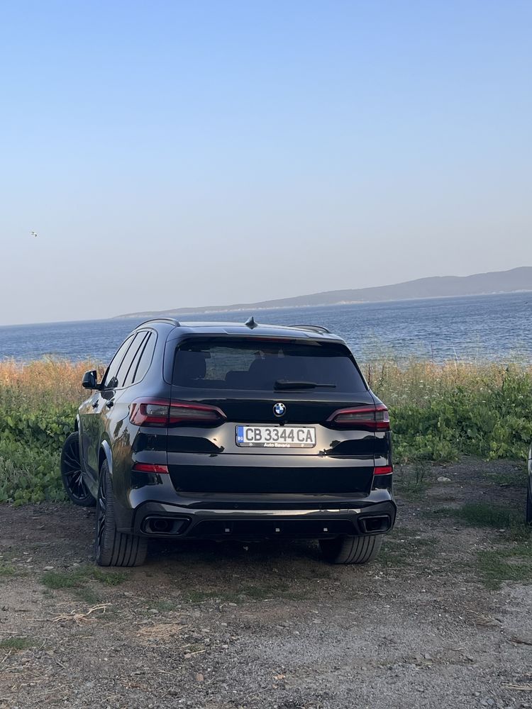 Луксозна кола под наем за всякакъв вид мероприятия