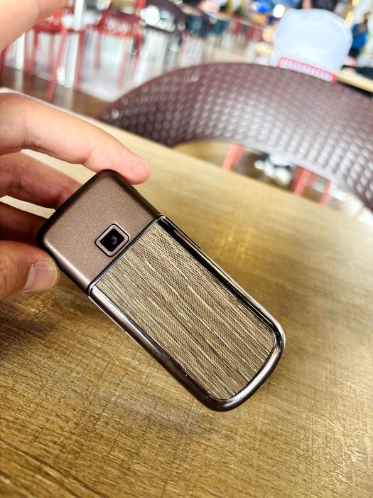 Nokia 8800e-1 zor