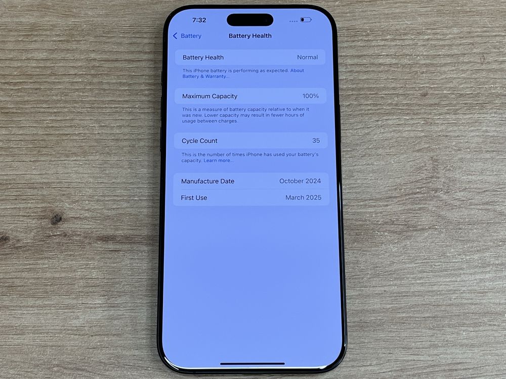 iPhone 16 Pro Max 256GB Гаранция 35 Цикъла