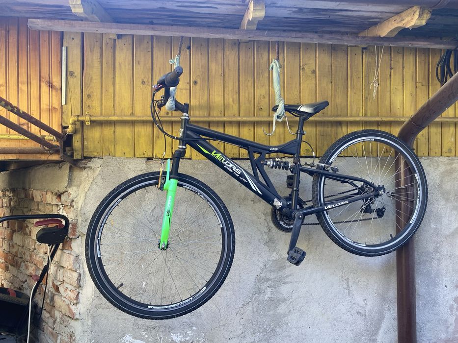 Vând bicicleta velors