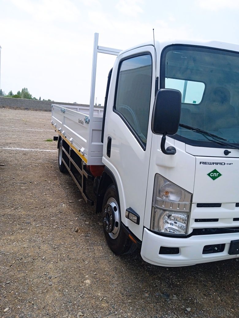 Aftobus isuzuz holati zoʻr