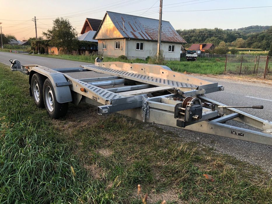 Vând platformă Brenderup Thule stare impecabilă înmatriculată