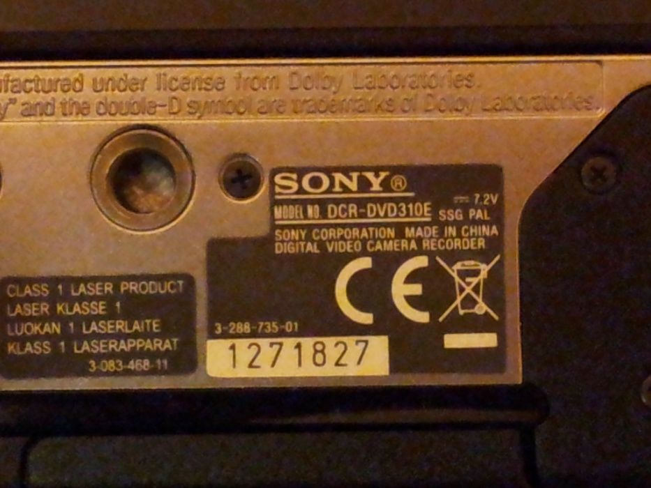 Camera VIDEO SONY - DCR - DVD 310 E inregistr direct pe mini DVD-+R/RW