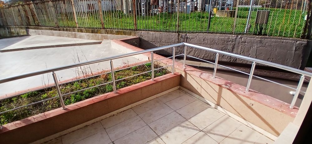 Парапет за тераси